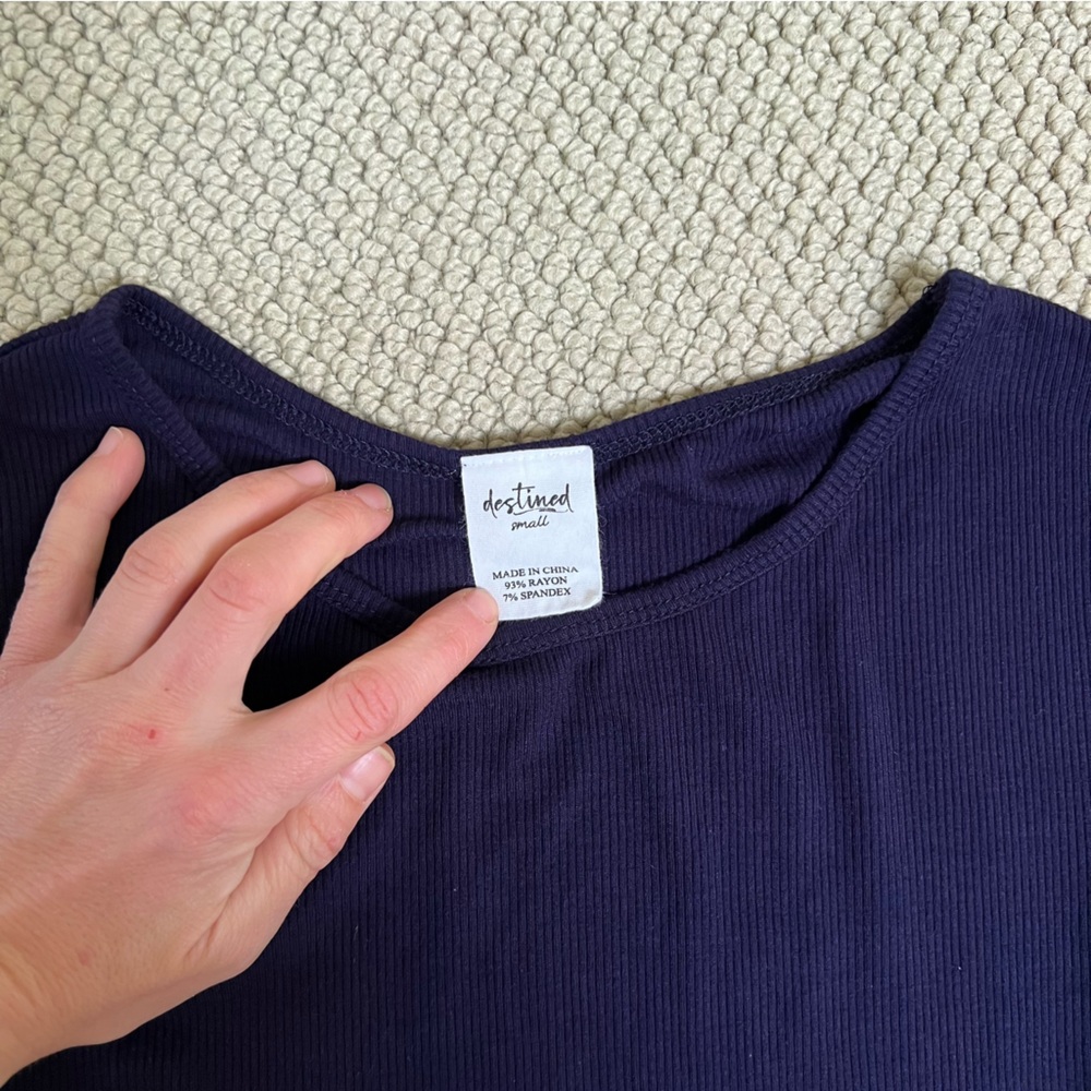 Cropped Ribbed Tee - Picture 3 of 3